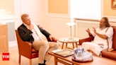 Sri Sri Ravi Shankar meets Iceland PM Benediktsson; discuss mental health, peace situation in Europe | India News - Times of India