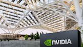 Nvidia prevé ingresos trimestrales por encima de las estimaciones y anuncia división de acciones