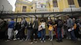 Cercado de Lima: caos en la embajada de Venezuela por orden de retiro de personal diplomático (FOTOS)