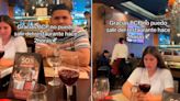 BCP deja a jóvenes varados en restaurante durante más de 2 HORAS sin poder pagar: “Sigo empeñado”