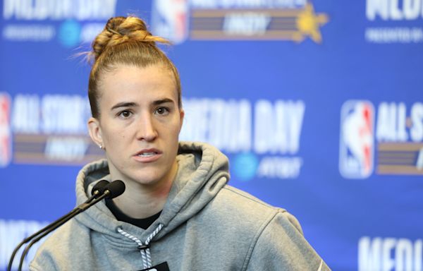 Sabrina Ionescu Calls Out Reporter After Inappropriate Body Comment