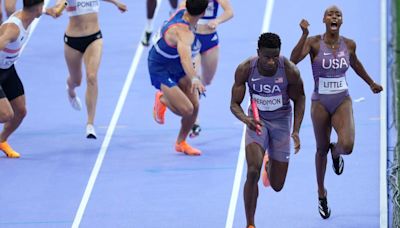 Team USA sets world record in 4x400 mixed relay