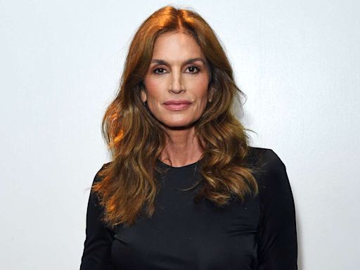 Cindy Crawford on 'Survivor Guilt' of Losing Only Brother as a Child: 'My Dad Really Wanted a Boy'