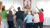 Los ancianos de la residencia de Caparroso triunfan en redes con su propio encierro de San Fermín