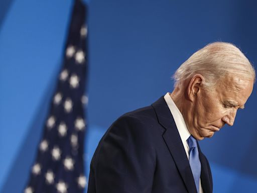 Biden ya "casi ha superado" los síntomas de la covid-19, según su doctor