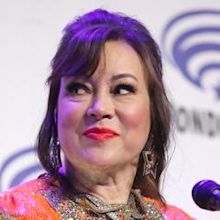 Jennifer Tilly