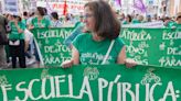 Huelga de profesores en Madrid el 8 y 21 de mayo: protestan por la reducción de las horas lectivas