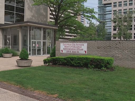 Teachers union sues Columbus City Schools over substitute teacher contracts