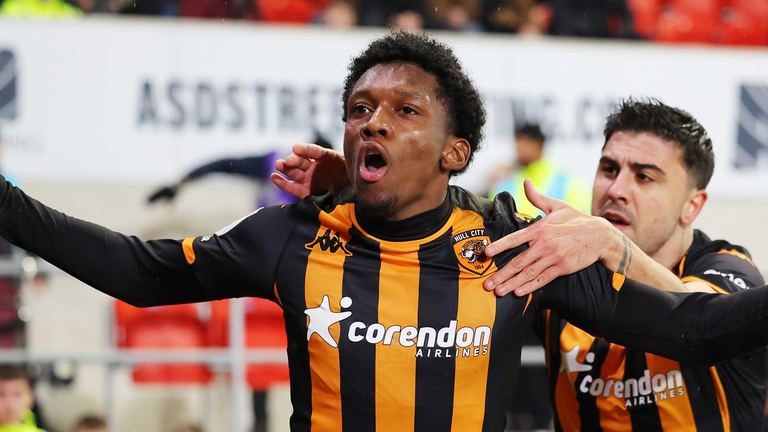 Aston Villa make late move for Hull's Philogene