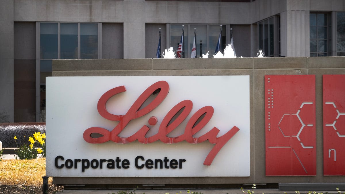 Eli Lilly's weight loss drug Zepbound could cut heart failure risks, trial finds