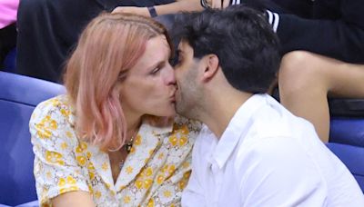 Busy Philipps makes out with new boyfriend Jon Kasbe at US Open and more star snaps