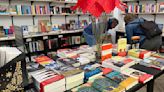 Día del Libro en Xàtiva: librerías, libreros, libreras y rosas