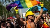 España y otros 30 países expresan su preocupación por la "persecución política" a la comunidad LGBT en Hungría