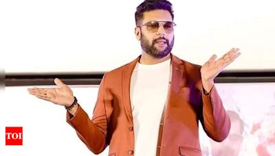 Jayam Ravi regains control of his Instagram account; Deletes wife Aarti's photos | Tamil Movie News - Times of India