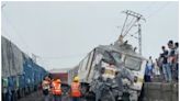 Jharkhand Train Accident: 2 Killed, 20 Injured As Howrah-Mumbai Mail Derails In Charadharpur | In PICS