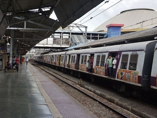 Mumbai teen who went viral for dangerous train stunt loses arm and leg | Today News