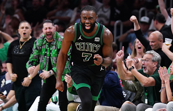 Celtics vs. Pacers score, takeaways: Jaylen Brown scores 40 after 'big-time' All-NBA snub, Boston goes up 2-0