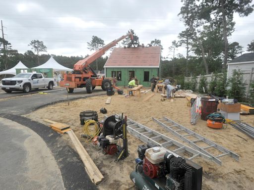 'So many little things.' House built in 5 days is home to Cape family. What's it about?