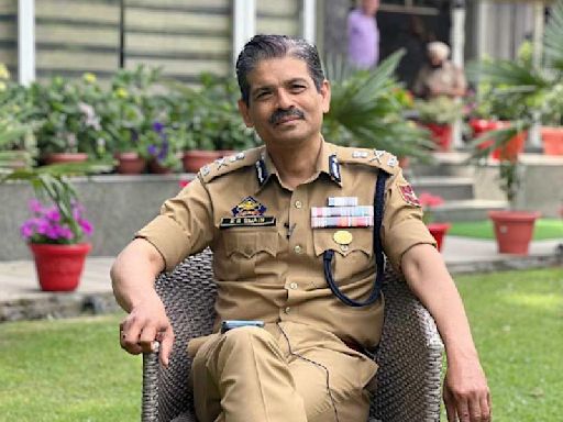 ‘Fixer’ tag on J&K DGP Rashmi Ranjan Swain after 'Pakistan' jab at Valley politicians