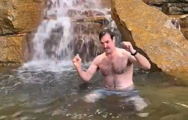 Will Forte strips down and swims in a fountain to sing James Ingram's 'Just Once' for charity