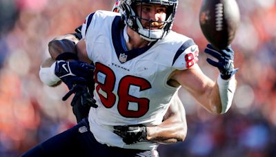 Reports: Texans TE Dalton Schultz sidelined by sprained ankle