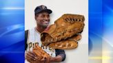 Roberto Clemente’s 1962 Pittsburgh Pirates game-used glove up for auction