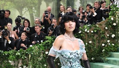 Sydney Sweeney Pairs a Cinderella Dress With a Jet-Black Bob at the 2024 Met Gala
