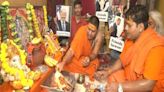 Delhi: Hindu Sena Conducts Special 'Hawan' For Former US President Donald Trump's Well-Being After Pennsylvania Rally...