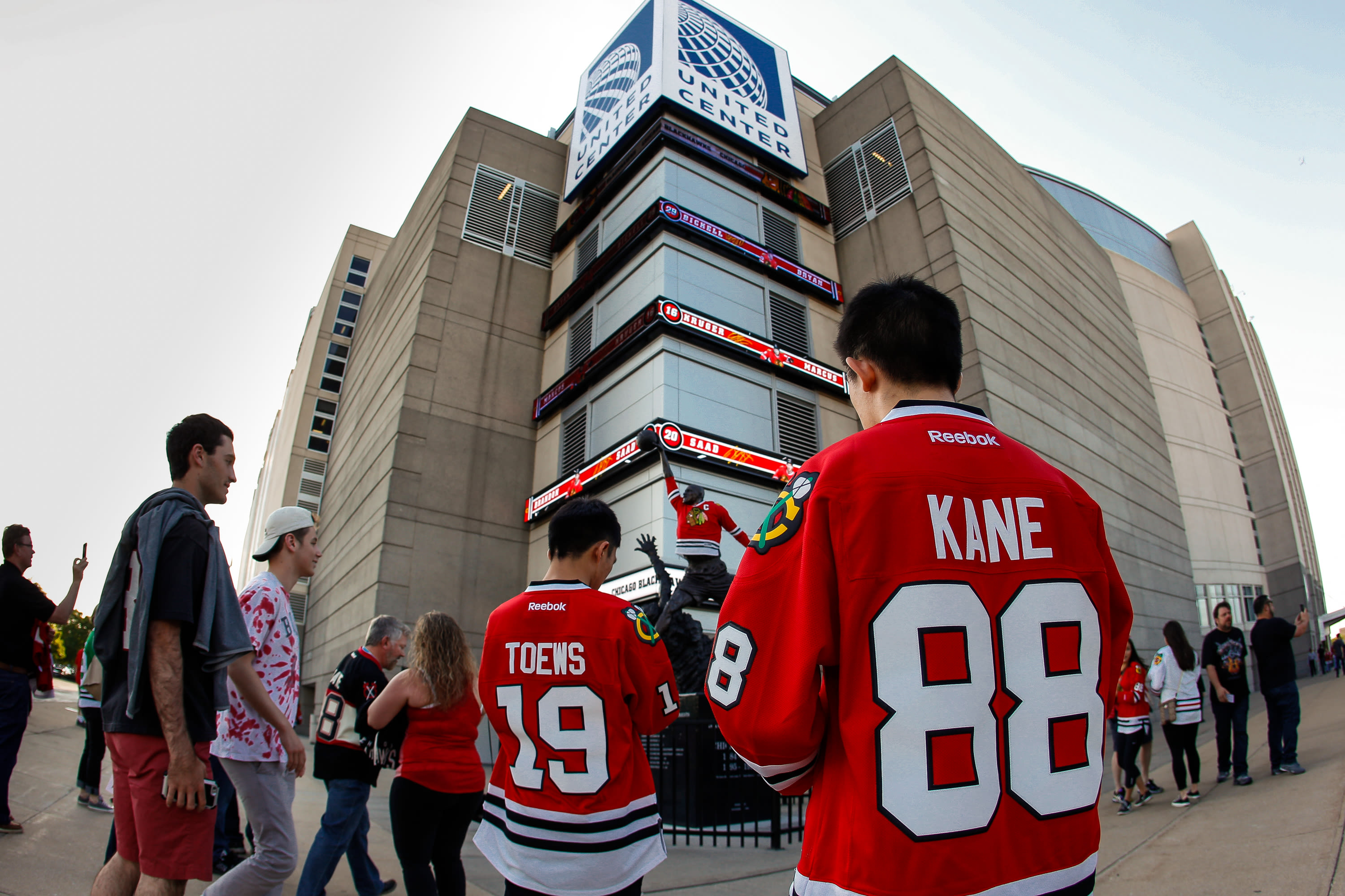 Blackhawks fans named most ‘ice cold' and aggressive in NHL in new study