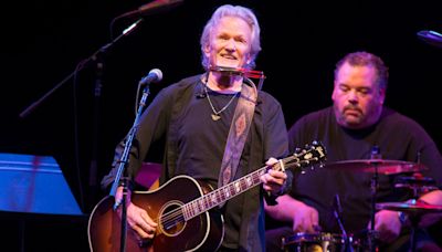 Kris Kristofferson: Country music legend and A Star Is Born actor dies