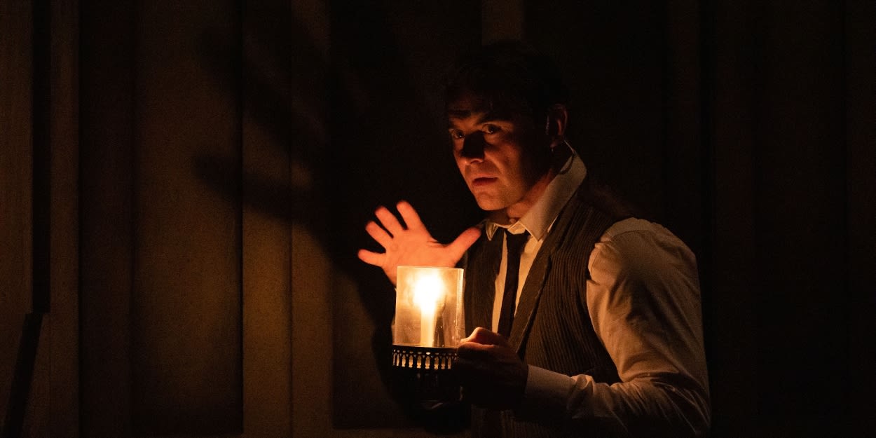 Review: THE WOMAN IN BLACK at His Majesty's Theatre