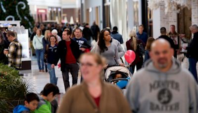 US retail sales rise more than expected in July