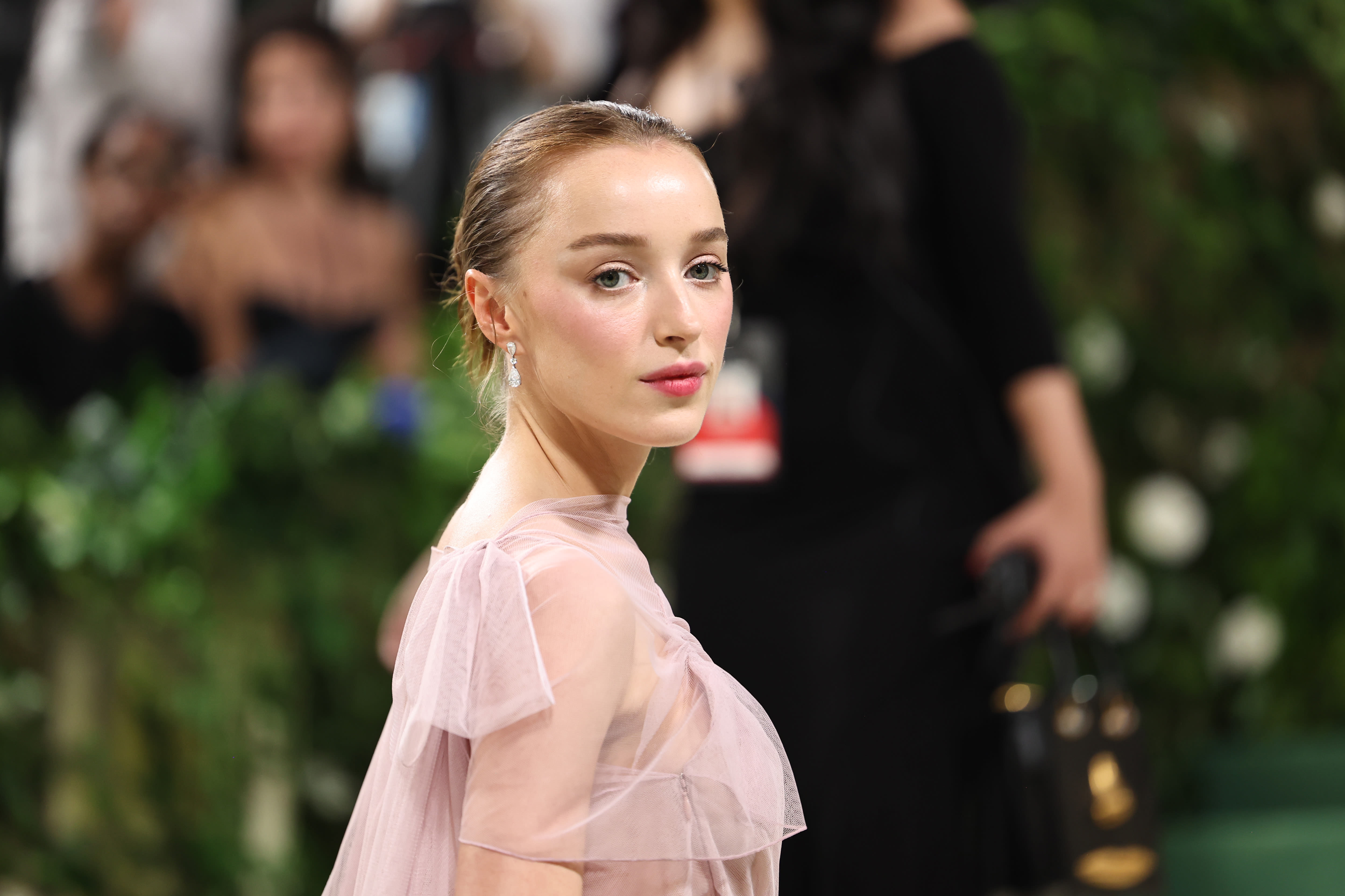 Phoebe Dynevor to Star In Shark Thriller For Sony; Tommy Wirkola Directing