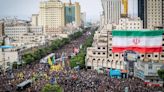 Miles de iraníes despidieron al presidente Ebrahim Raisi durante tres días de funerales multitudinarios