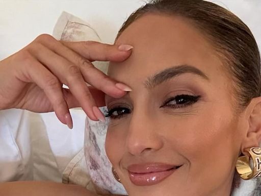 Jennifer Lopez finalizes sale of NYC penthouse