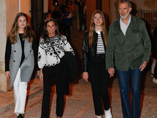 Así ha cambiado la Semana Santa de los Reyes y sus hijas: de Palma a Chinchón