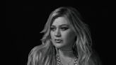 Kelly Clarkson’s Daughter River Steals the Show on New Song ‘You Don’t Make Me Cry’