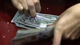 Peso mexicano pierde racha de ganancias tras tocar su mejor nivel en 35 meses