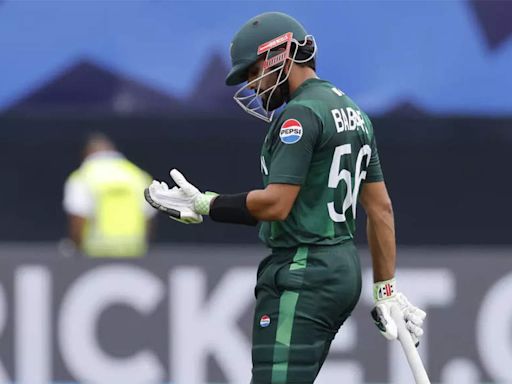 'No improvement as a leader, won nothing': Shoaib Malik wants Babar Azam to 'immediately resign from captaincy' | Cricket News - Times of India