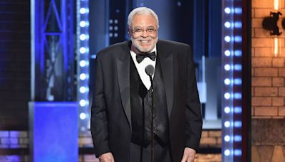 James Earl Jones dies at 93; co-stars, fans react to iconic actor’s death