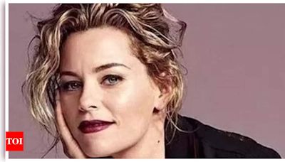 How Elizabeth Banks nearly choked to death while working on new film | Hindi Movie News - Times of India