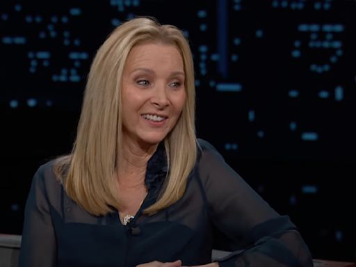 Lisa Kudrow Says Even Sandra Bullock Has Accidentally Called Her Phoebe