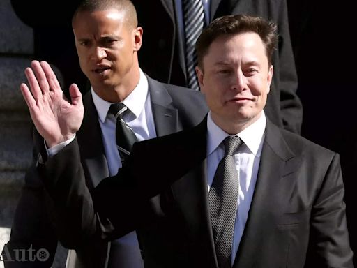 Tesla shareholder sues Musk for alleged USD 7.5 bn insider trading - ET Auto