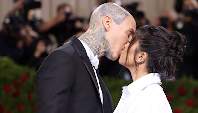 Travis Barker writes 'I love you' alongside birthday pic of Kourtney Kardashian on the toilet