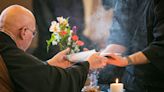 Zen practitioners place their focus on meditation at Des Moines temple