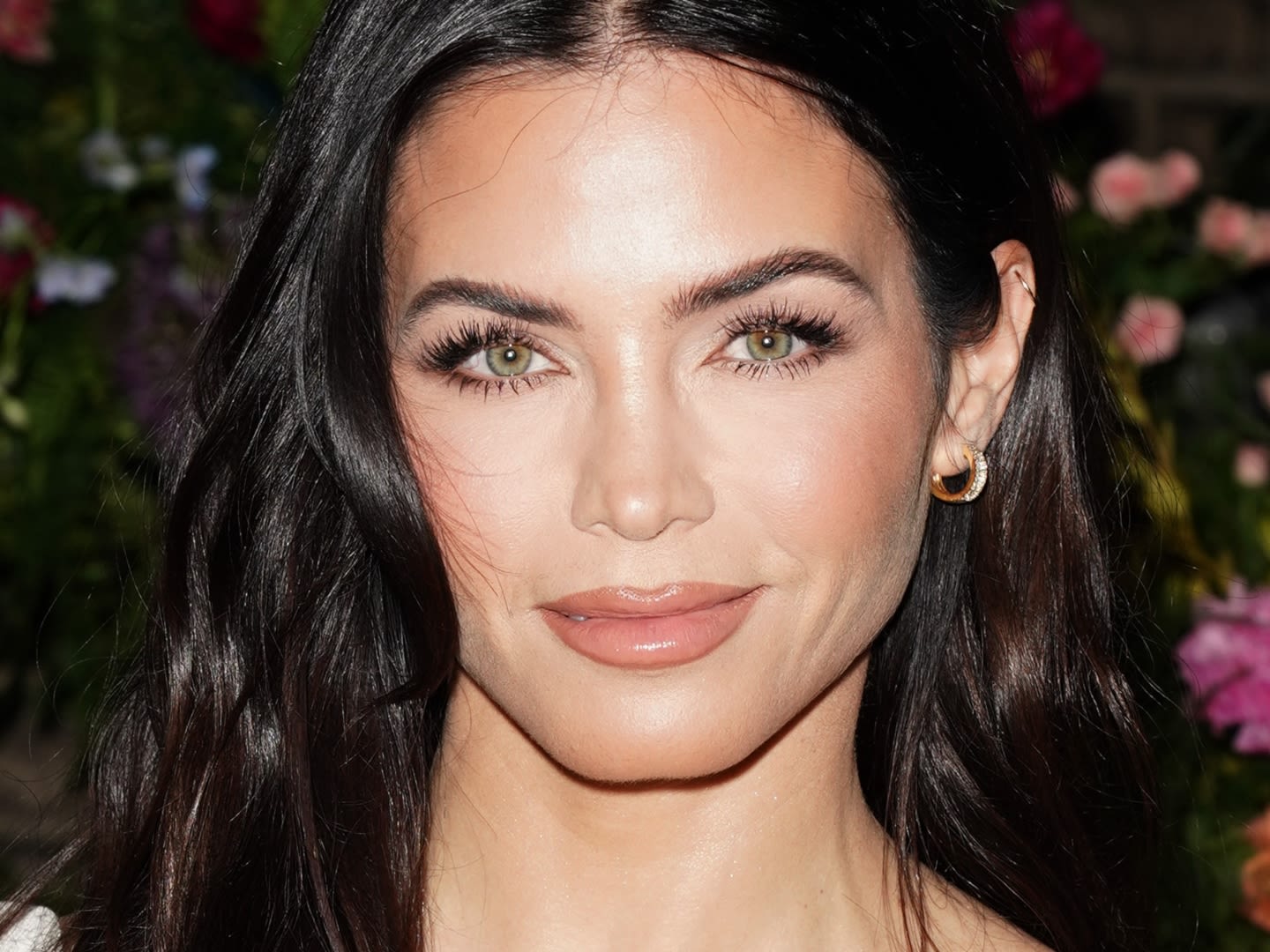 Fans Are Shutting Down Trolls That Are Trying to Shame Jenna Dewan for Her Stripped Down Baby Bump Photo