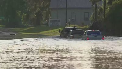 Residents rush to leave flooded areas after Polk County issues mandatory evacuation along Trinity River due to rainfall