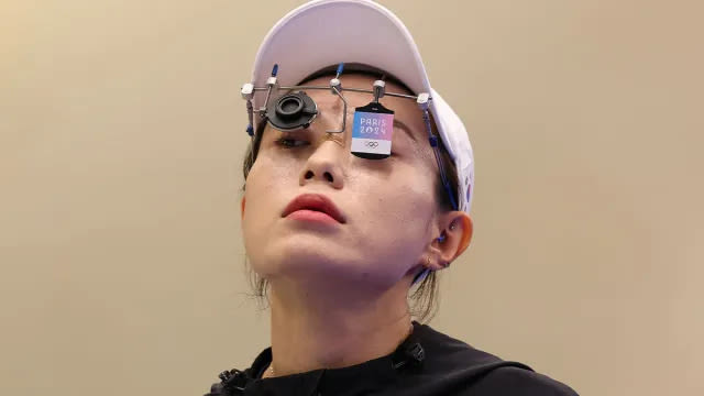 Who is Korean Women’s Pistol Medalist Kim Yeji and What Kind of Glasses Does She Wear?