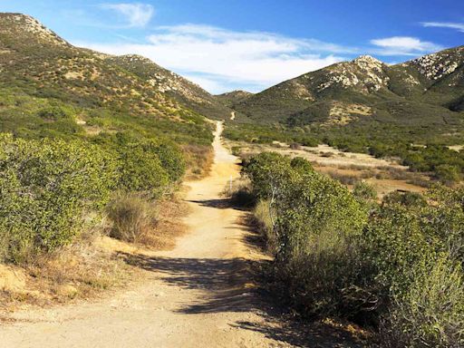 Body Found in Search for Hiker Who Continued on the Trail Alone and Then Called Family in Heat Distress