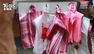 限用塑膠袋擬擴大到傳統市場 攤商：婆媽恐難接受│TVBS新聞網
